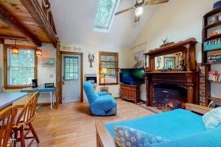 The House on Hobson Lane - Wells - 6