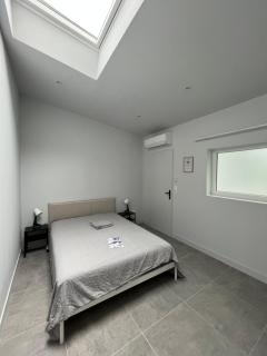 Chez Oma I 1 appartement indépendant OPI I 3 chambres privatives avec salle d eau et salon commun cuisine commune WC commun patio commun - Avignon - 7