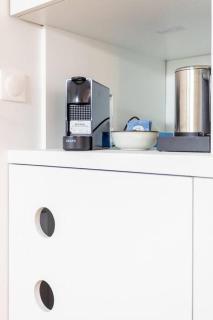 Luxury Living in Louvre - 1