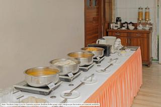 Treebo Grand Lotus - 3 km from Textile Market - Surat - 2