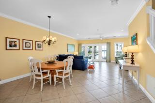 Waterfront luxury Villa 30 with sunset views and boat slip - 7