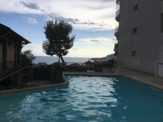 Aux portes de Monaco superbe T3 vue mer - 3