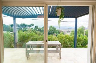 Maison 3 ch 6 pers Sanary vue dominante mer - plage à 400 m - accès piscine - jardin - wifi - terrasse - pergola bioclimatique - climatisation - location par semaine complète - Sanary-sur-Mer - 6