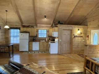 Perfect Loose Moose - Dog and Motorcycle Friendly Home - 6
