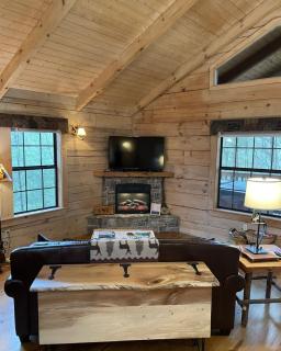 Perfect Loose Moose - Dog and Motorcycle Friendly Home - Tellico Plains - 2