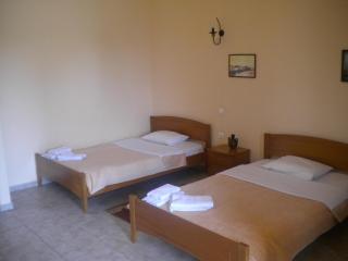 Porto Lagos Rooms - 6