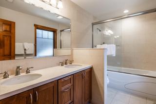 Grayfox #4 3 Bedroom 3 Bathroom Sleeps 8 Walk to Village Gondola - 9