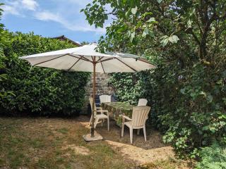 Maison de charme près de Neufchâteau avec jardin, terrasse et jeux extérieurs - FR-1-589-163 - 8
