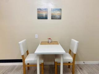 Spacious home 15mins to Downtown - Vancouver - 2