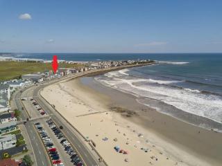 Jonathan's Ocean Front Studio Suites Hampton Beach! - 3