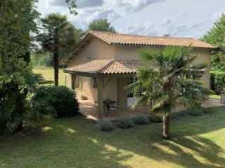 Holiday Home in Saint-Pierre near River & Spa - Duras - 5