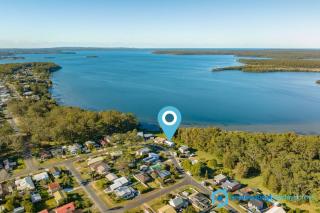 Reflections Pet Friendly Waterfront - Basin View - 7