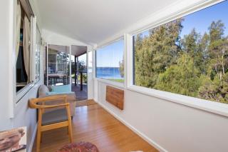 Reflections Pet Friendly Waterfront - Basin View - 3