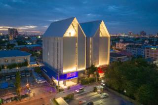 Blue Hippo Hotel - Bang Na - 0