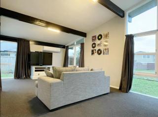 3 Bedroom family House in excellent Location - Hamilton - 9