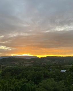 ภูคำฮ้อมคลิฟฟ์ลอดจ์ แอนด์ โฮมสเตย์ Phu come home cliff Lodge & Homestay - Ban Phu Hi - 0