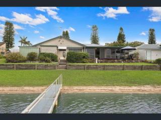 Waterfront Bliss - Port Macquarie - 9