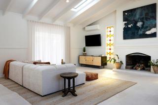 Kirra Beach House - relax in pool & sauna - Suffolk Park - 4