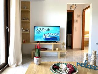 Zoe's House w/ Panoramic View 2BR AC 5min walk DT - Karpathos - 2