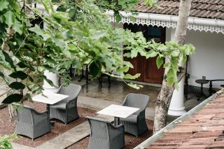 Maniumpathy Hotel - Colombo - 2