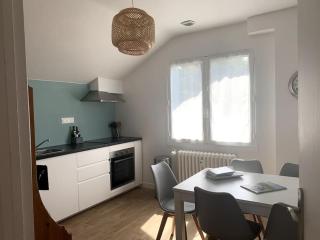 Le Nid des Fées appartement T3 rénové accès jardin - La Bourboule - 7