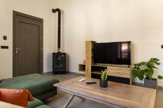 Casa Dionysia - New Lux 2Br with Jacuzzi near Maleme Beach - 2