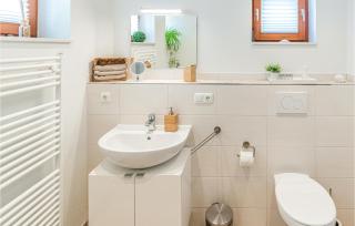 Awesome Apartment In Hasselberg - Hasselberg - 1