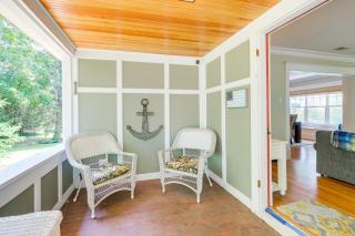 Cozy Michigan Retreat with Deck and Gas Grill! - Frankfort - 6