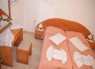 Tria Adelphia - Arillas - 6