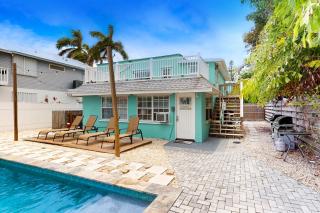 Breezy Bungalow A and B - Bradenton Beach - 9
