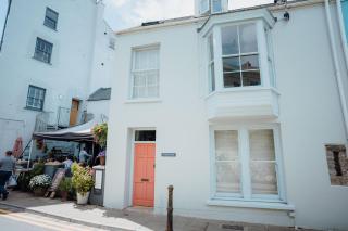 Close to Harbour No2 Albert View - 9