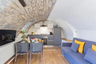 Pozzo Vertical Apartment with garden and parking by Rent All Como - Torno - 5