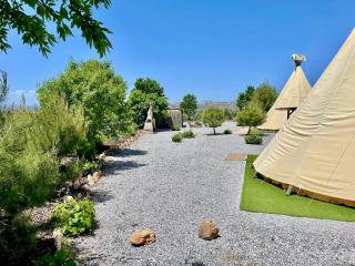 Beautiful Teepee with private facilities - 5