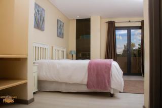 Staybridge Golfview Suites - 4