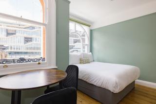 The York - London - 6