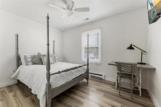 205 E Magnolia Ave - 8