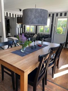 Trevligt hus & Sjöbod i mysiga Mollösund Tången - Mollösund - 7