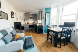 Stylish Open Plan City Apartment - Bath - 0