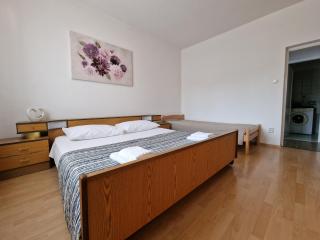 Apartment Šoštarić - Krk - 1