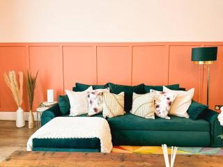 Charming spacious 2BR Flat near station plus parking - Londra - 5