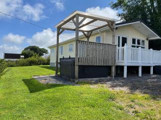 Mountain View Lodge - Whitland - 0