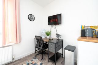 Brinton's Road - Modern Studio Apartments in City Centre - Southampton - 2