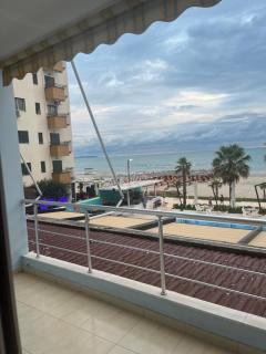 Ales' Apartment - Durrës - 9
