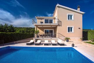 VIP Luxury villa with a heated pool and jacuzzi-Granny's Gold - 5