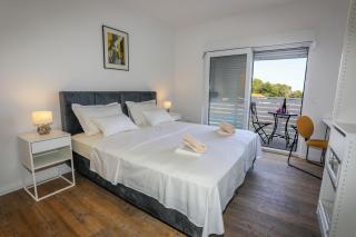 Stella Maris, Hvar - rooms with a balcony and a stunning sea view - Hvar (Lesina) - 0
