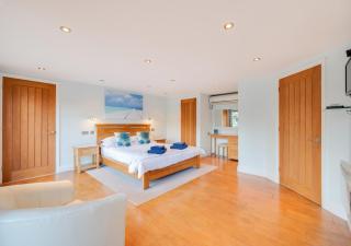 Hawkeswade Barn - 5