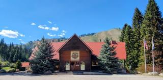 Southfork Lodge Cabin 3 - Lowman - 9