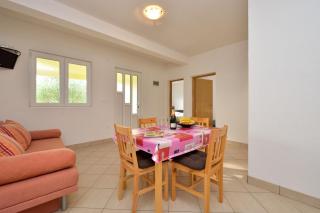 Holiday home in Drage with sea views, balcony, air conditioning,WiFi 592-1 - Drage - 4