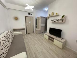 Selena by the sea - Mamaia - 4