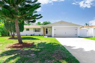 Renovated 3B 2BA, oasis yard Hot tub - Apollo Beach - 7
